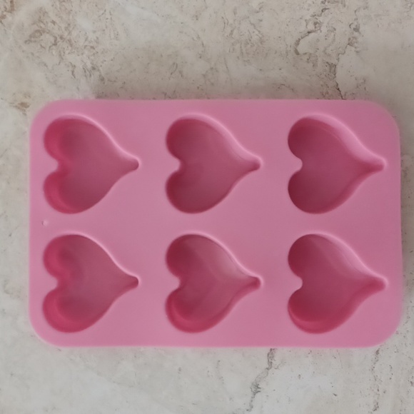 Silicone Heart Molds & Bonus Flower Ice Mold - Picture 2 of 7